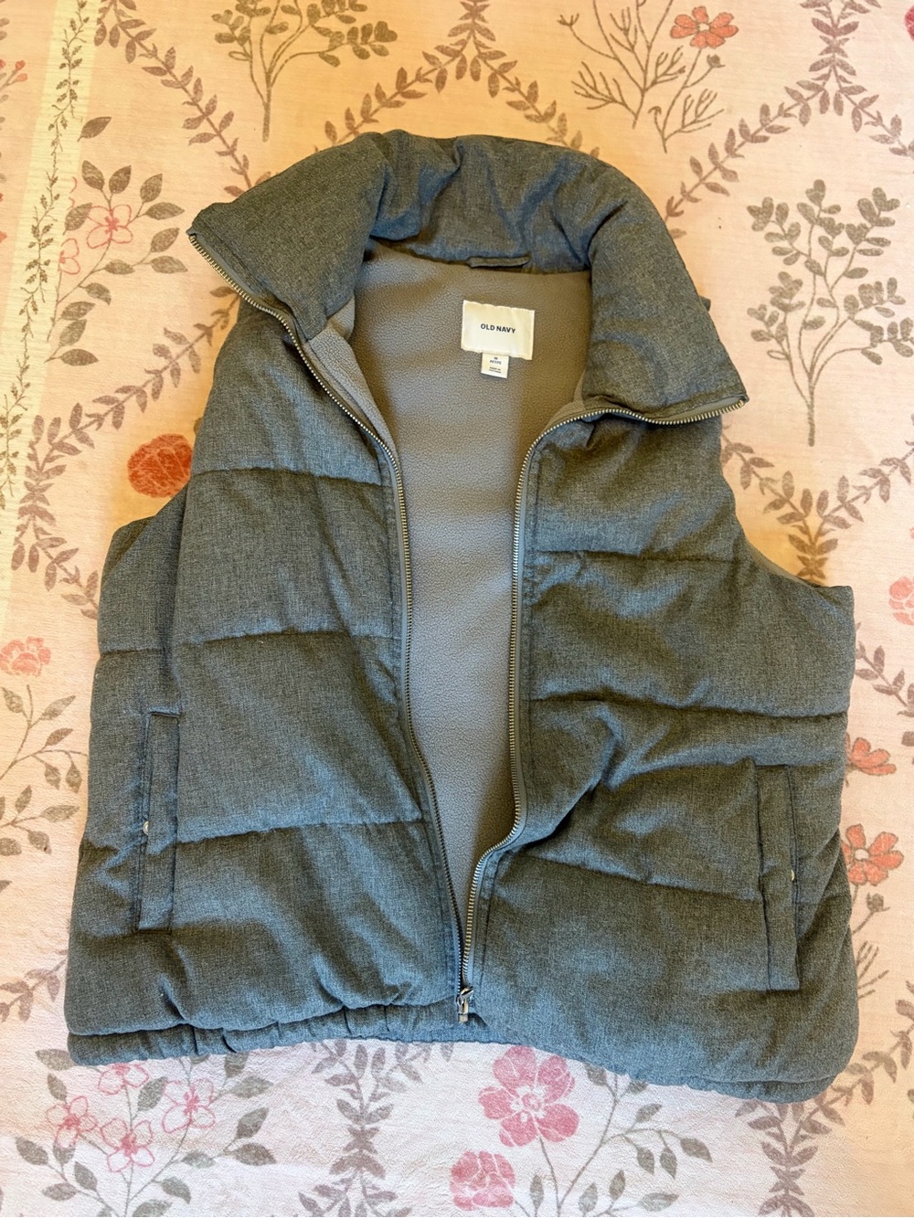 🔥 SALE! 5 for $20 🛍️ Old Navy Heather Gray Fleece-Lined Jacket